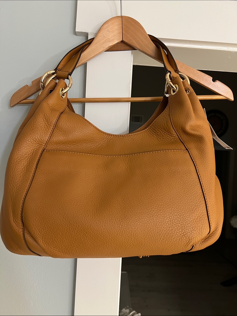 Michael Kors Tan Pebbled Leather Shoulder Bag with Tassel Charm - Picture 4 of 15